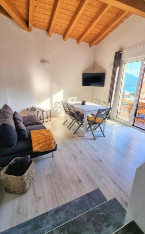 REST AND VIEW APARTMENT Domaso